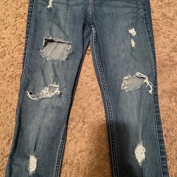 Hollister Jeans - Picture 3 of 5